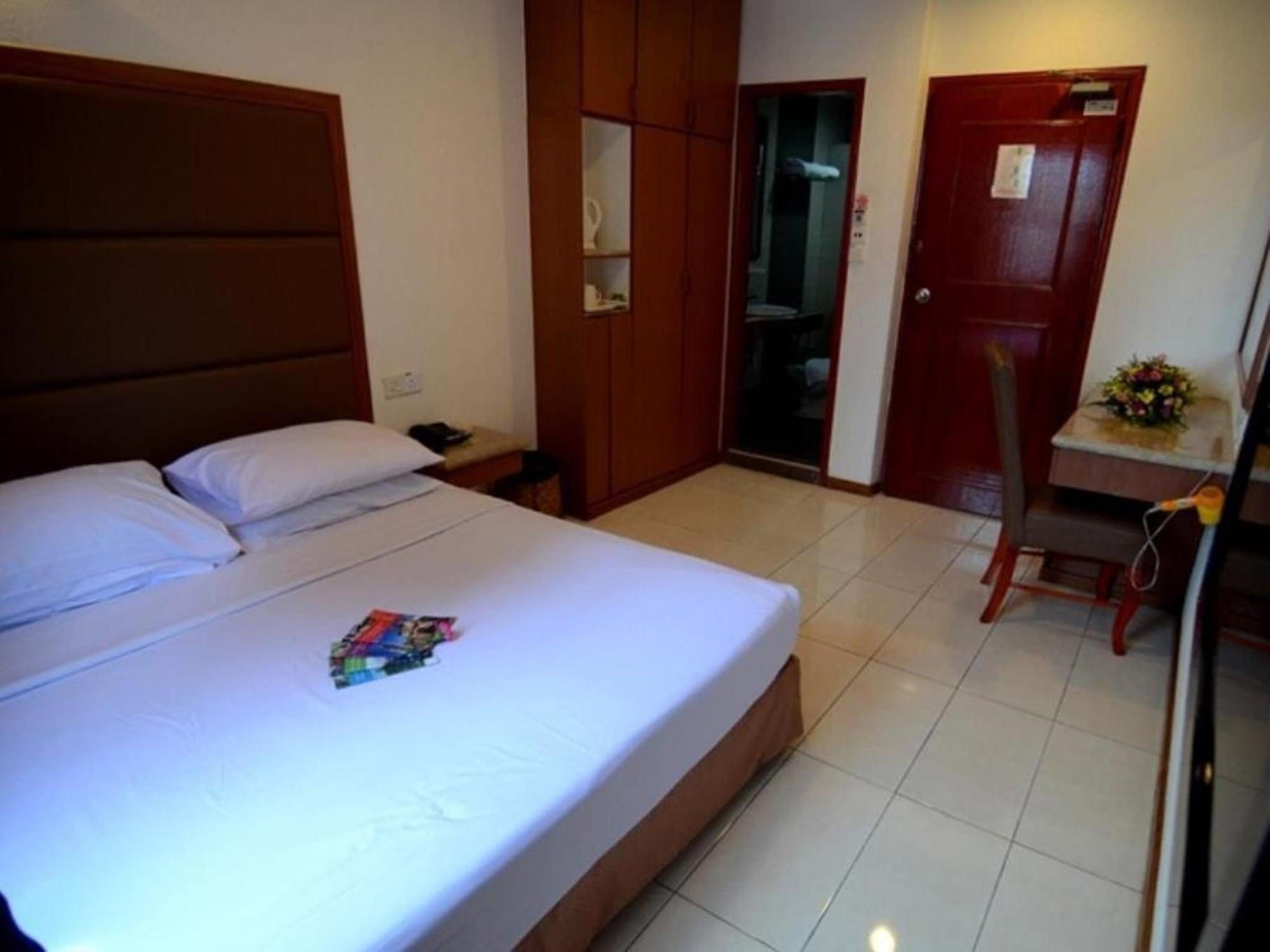 Crystal Lodge Kota Bharu Exteriör bild