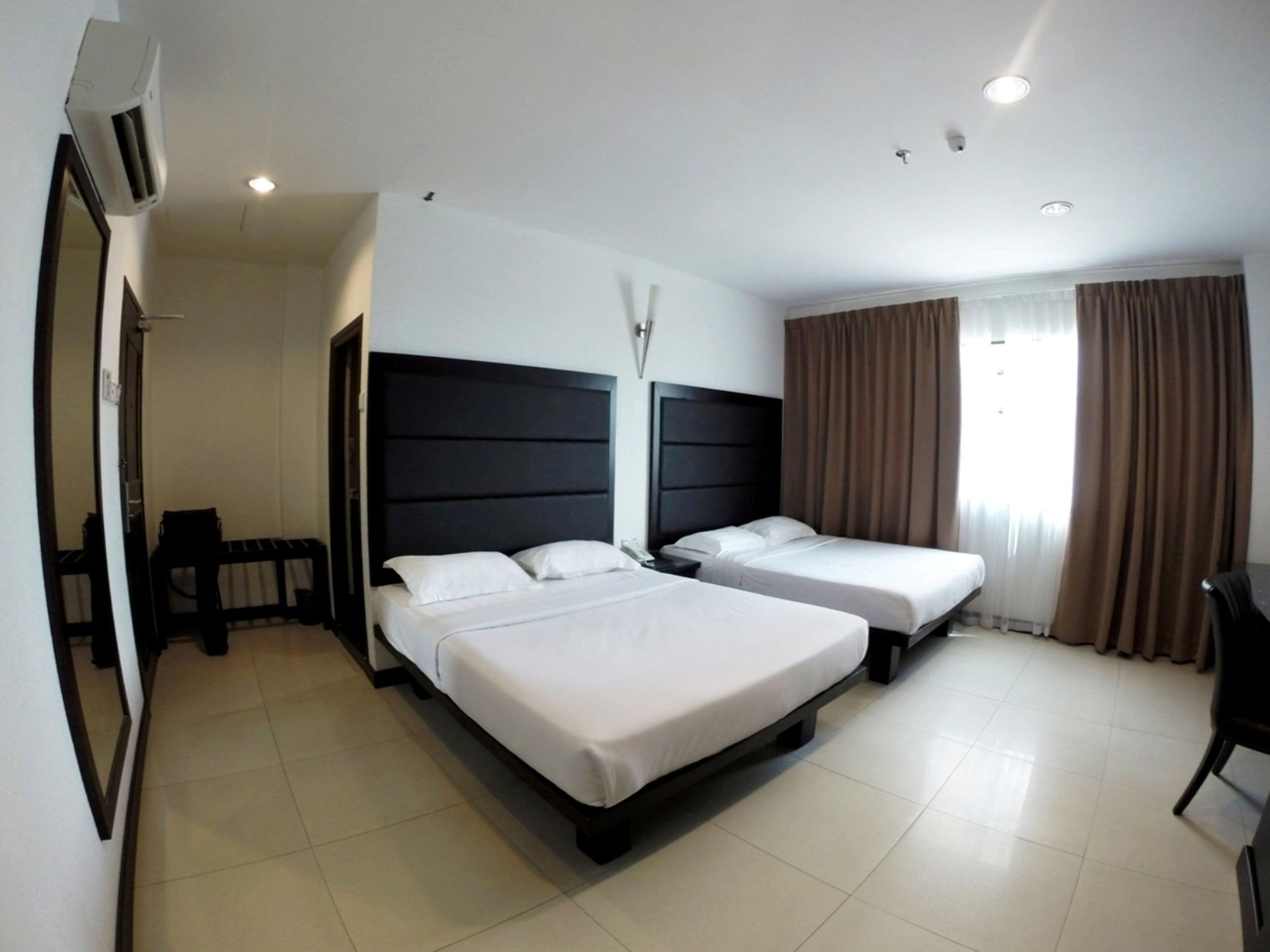 Crystal Lodge Kota Bharu Exteriör bild