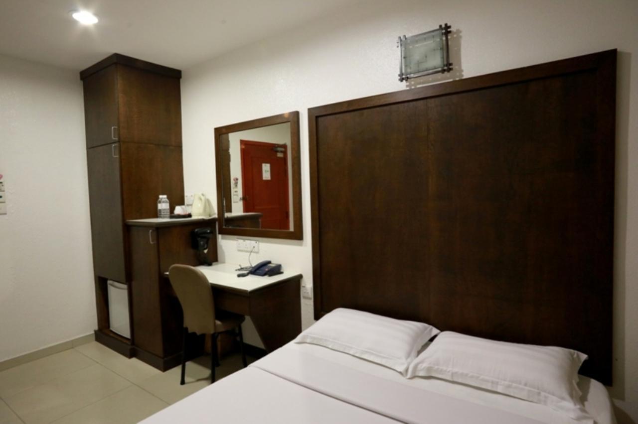 Crystal Lodge Kota Bharu Exteriör bild