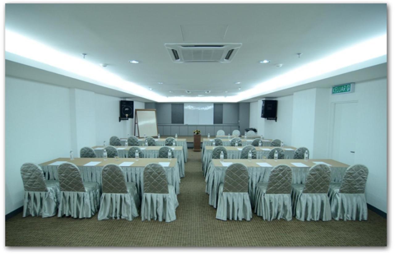 Crystal Lodge Kota Bharu Exteriör bild